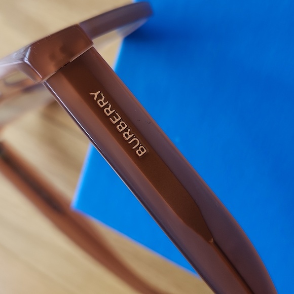 Burberry Tan Cat-Eye Sunglasses with Gradient Lenses